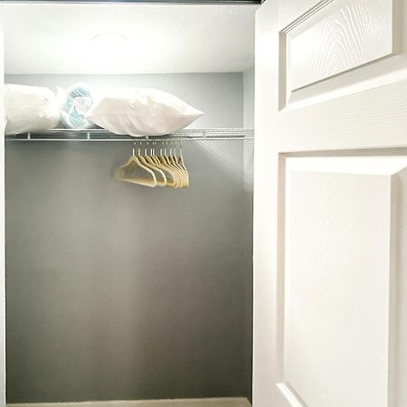 Sarasota Modern, Spacious, Comfy, Queen Beds, Backyard Rental Екстериор снимка