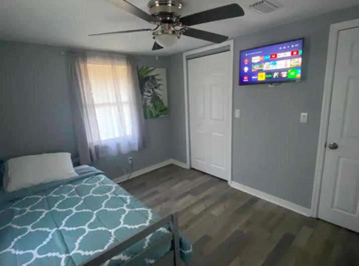 Sarasota Modern, Spacious, Comfy, Queen Beds, Backyard Rental Екстериор снимка