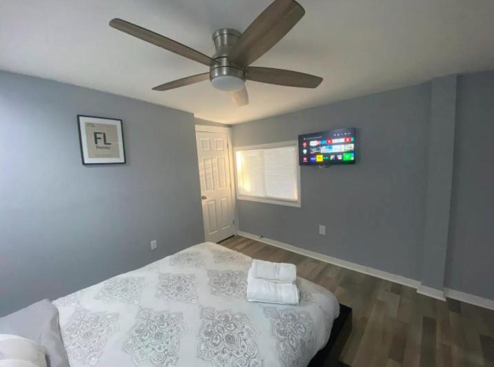 Sarasota Modern, Spacious, Comfy, Queen Beds, Backyard Rental Екстериор снимка
